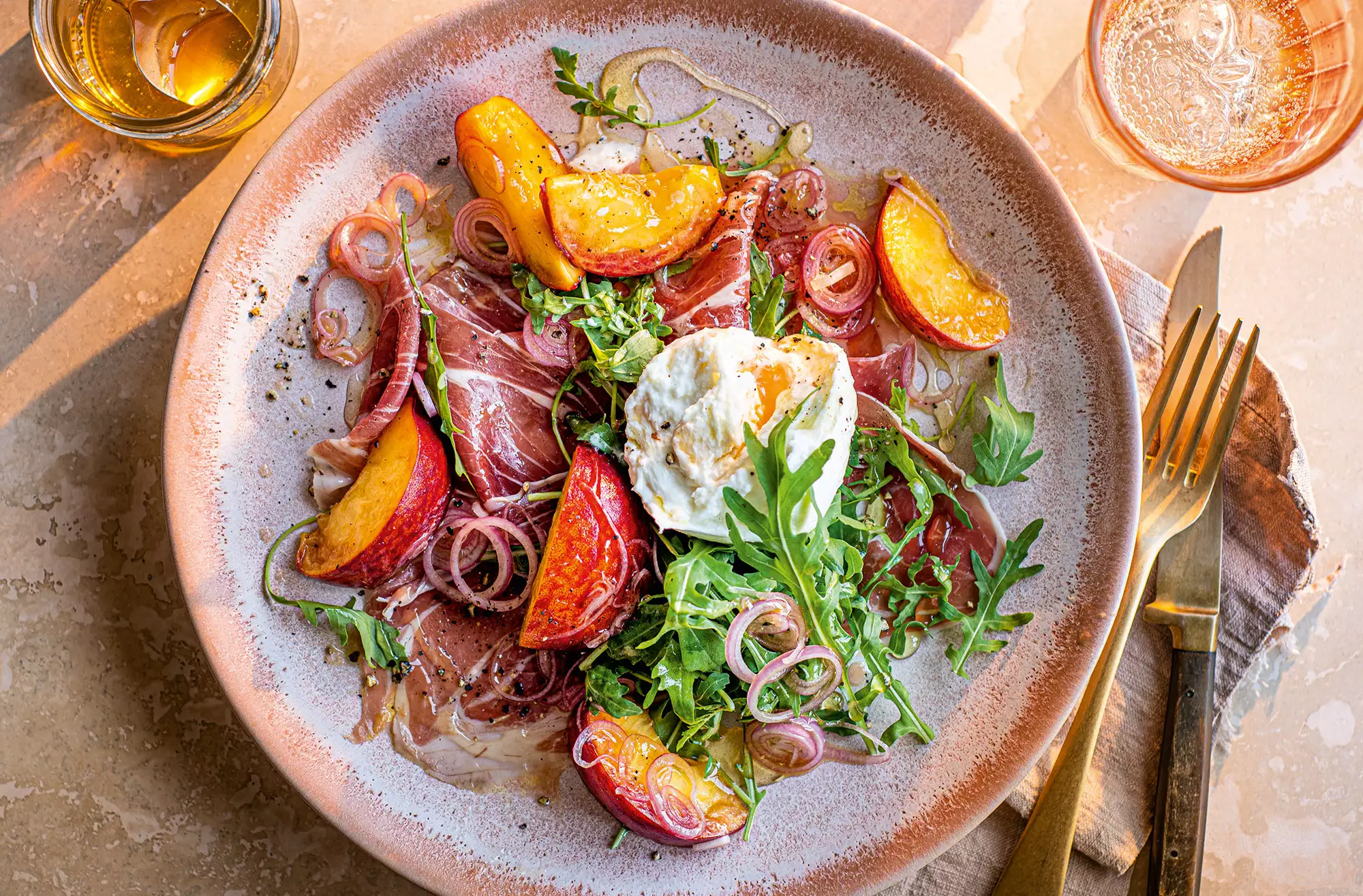 Peach, mozzarella & Parma ham salad