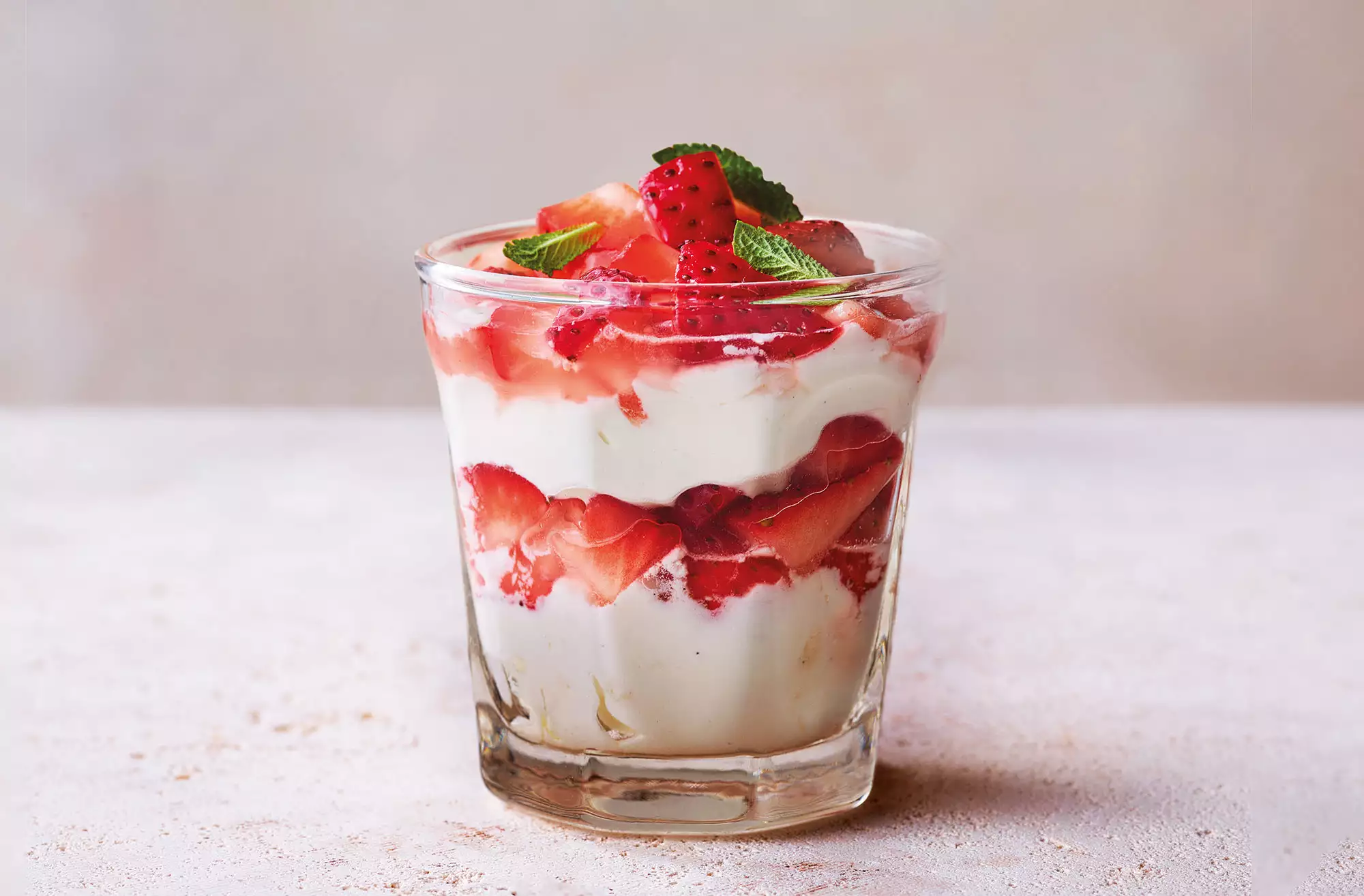 Strawberry & gin Eton mess