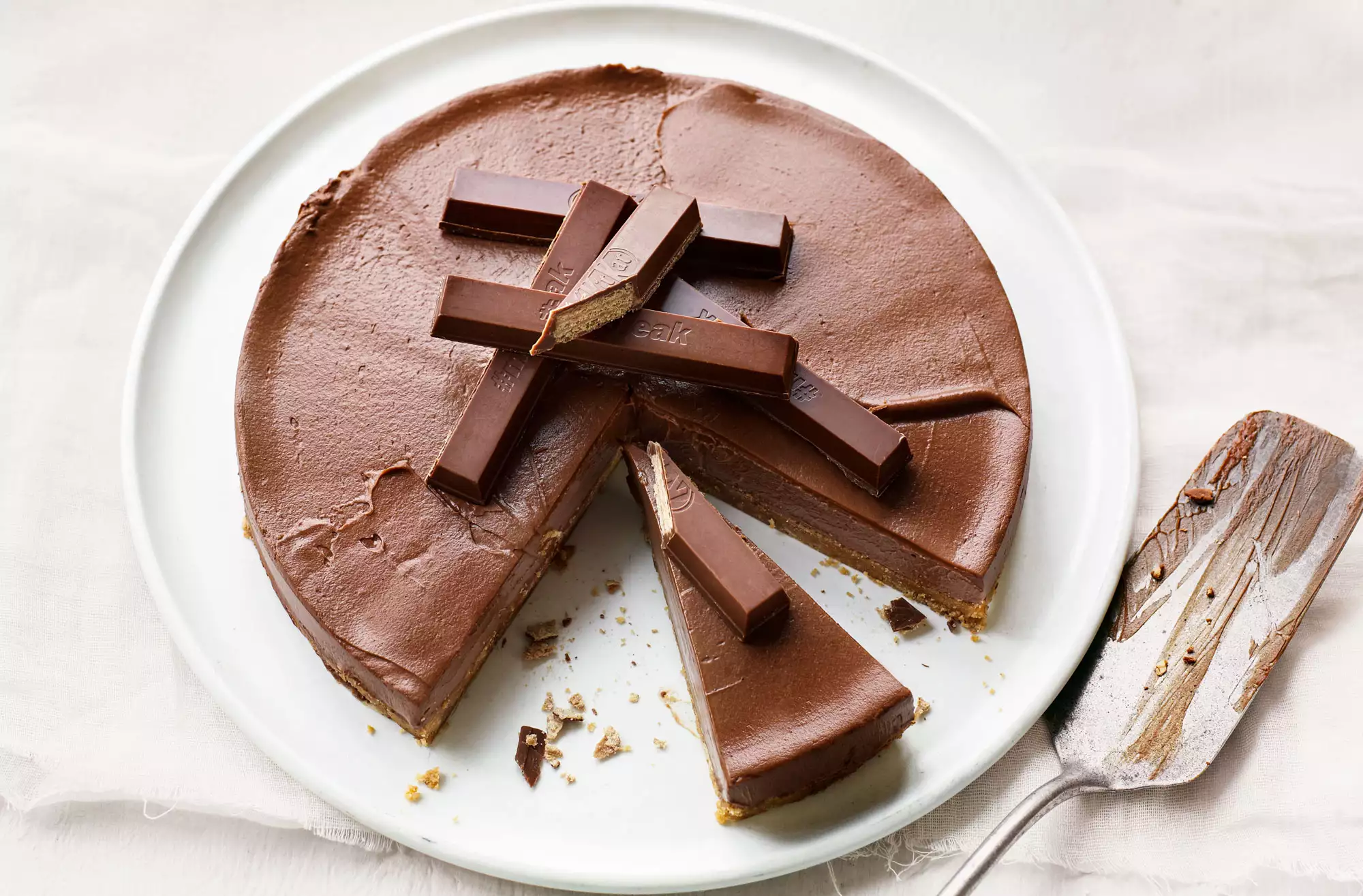 No-bake chocolate wafer cheesecake