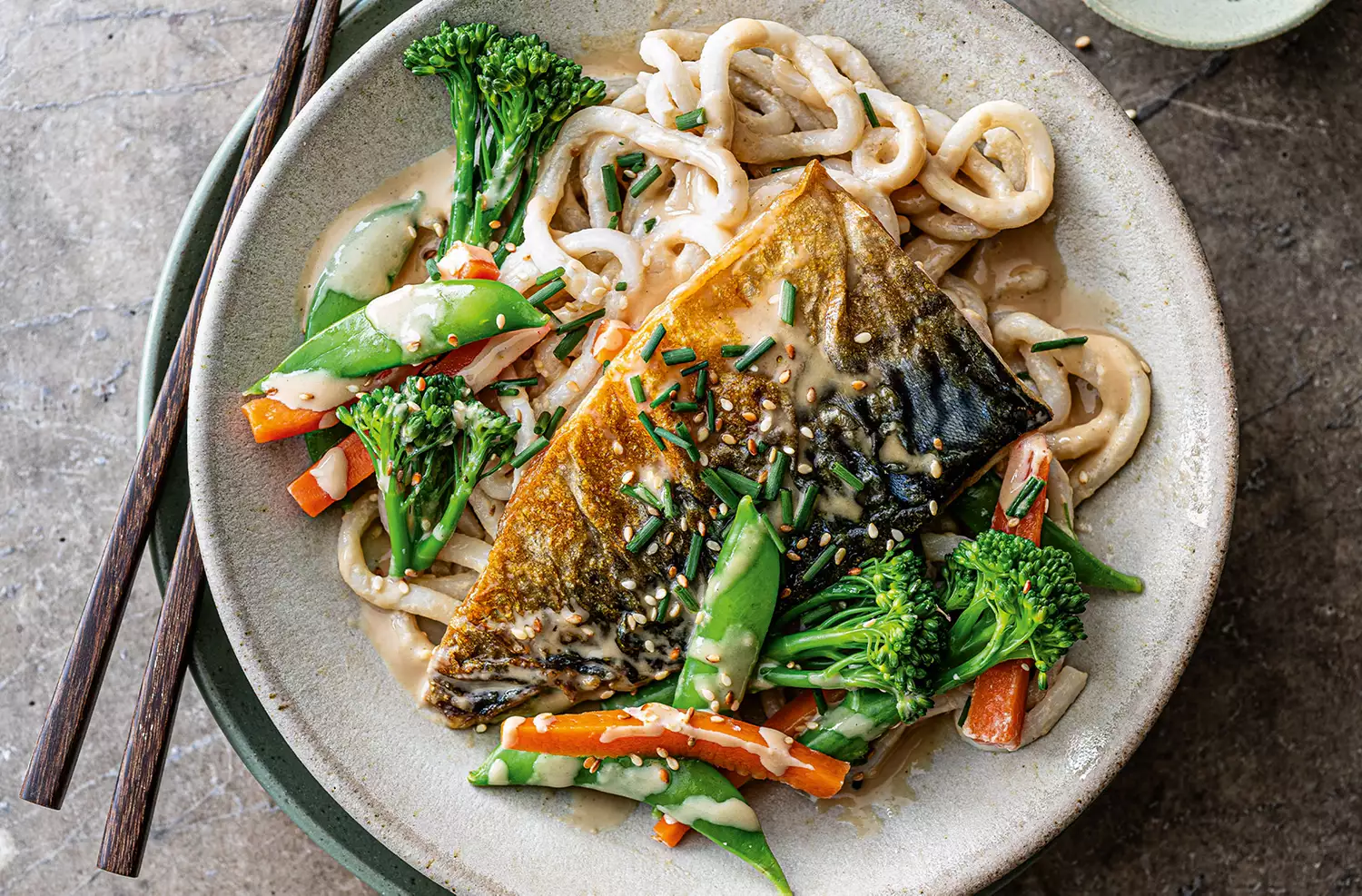 Udon with sesame dressing & crispy mackerel