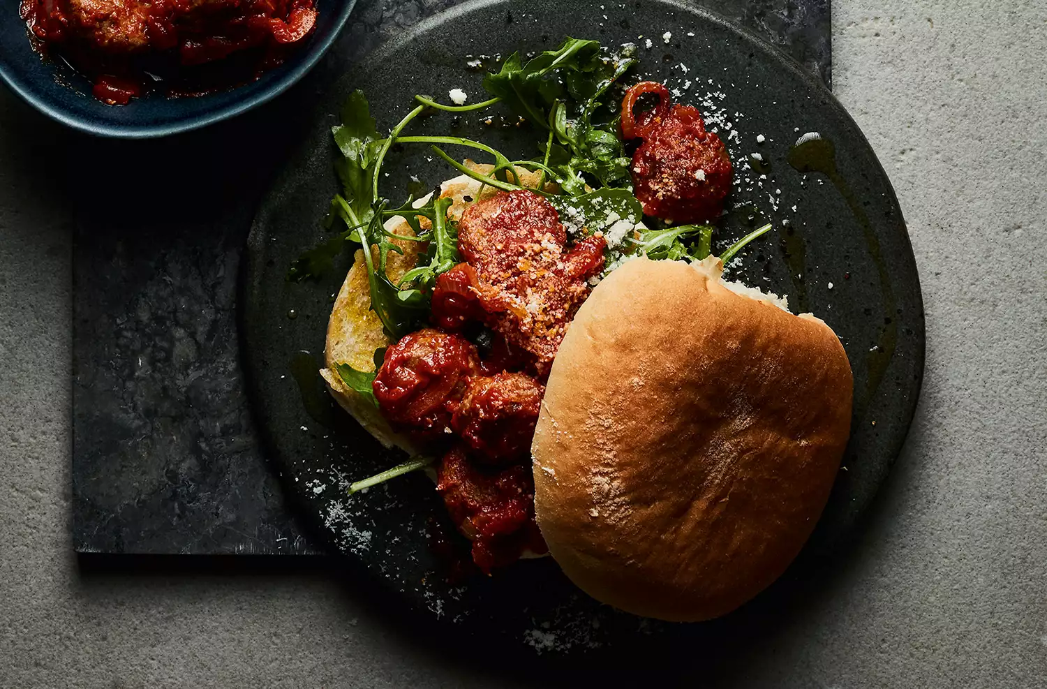 Baked meatball buns