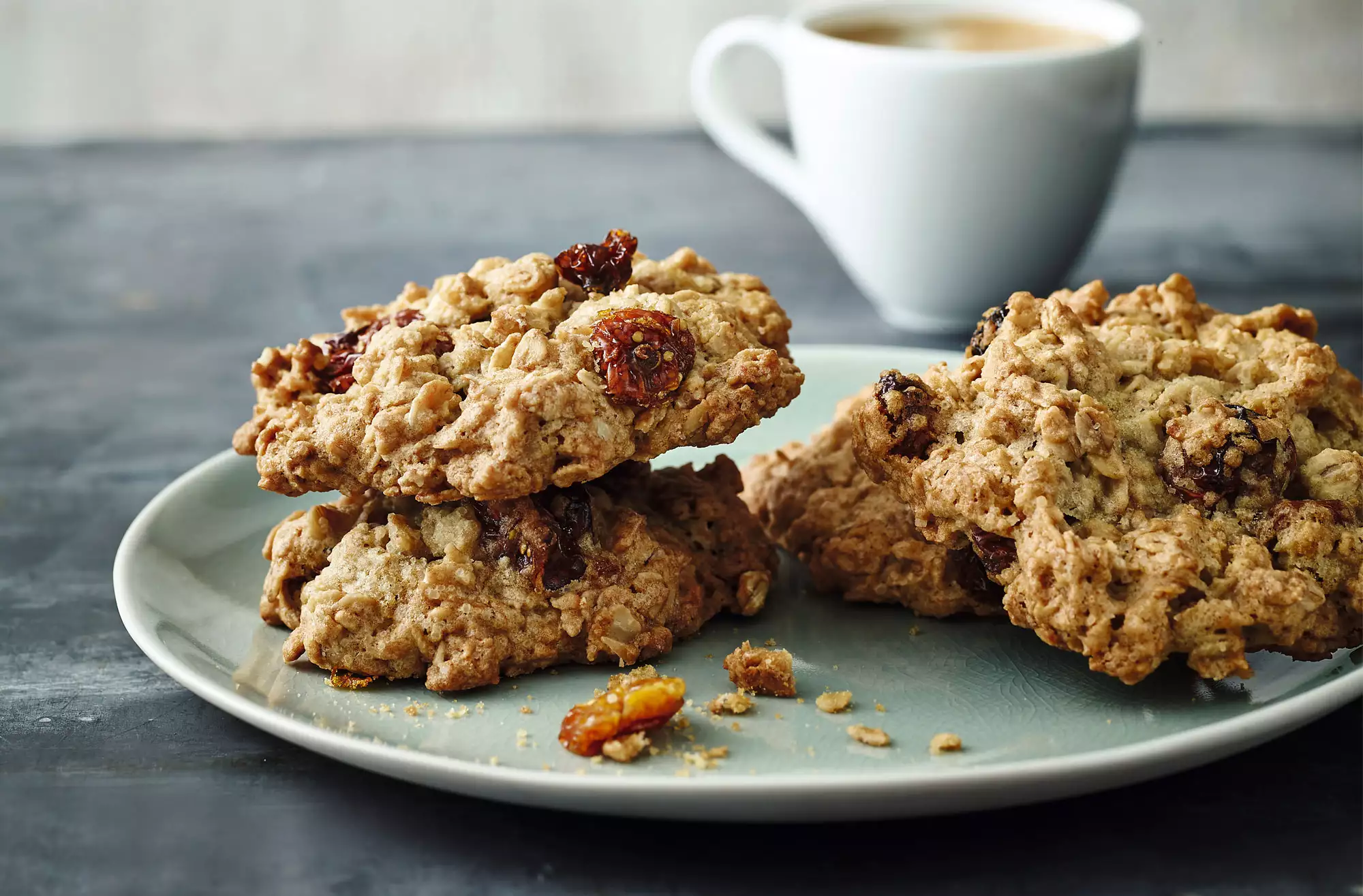 Golden oat cookies