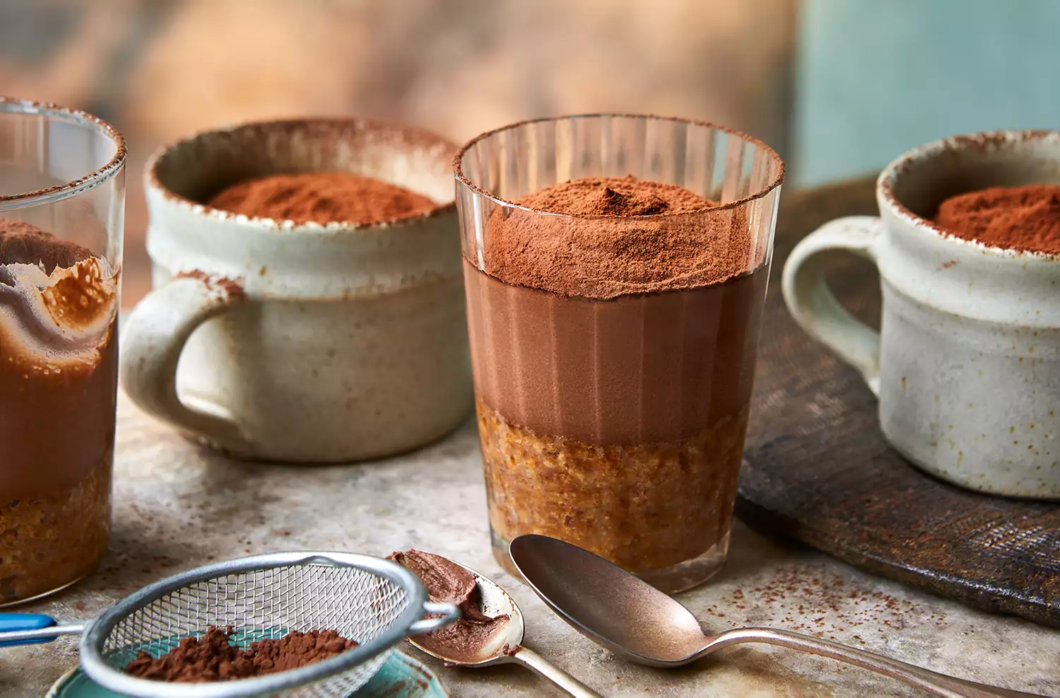 Mocha creams with amaretti crunch