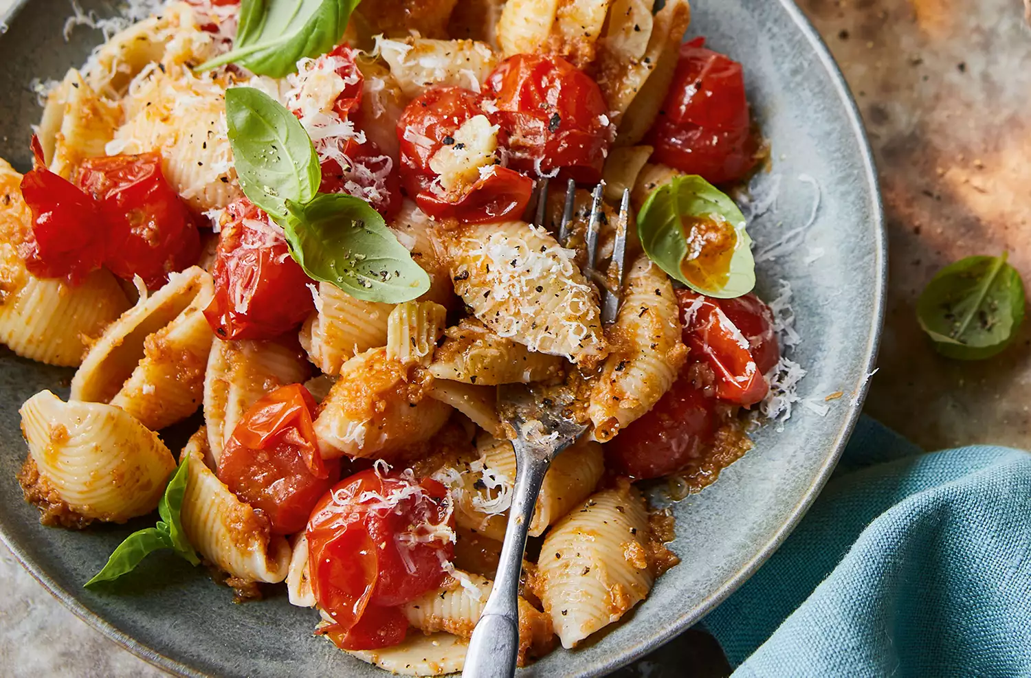 Basil-roasted cherry tomato & aubergine pesto pasta